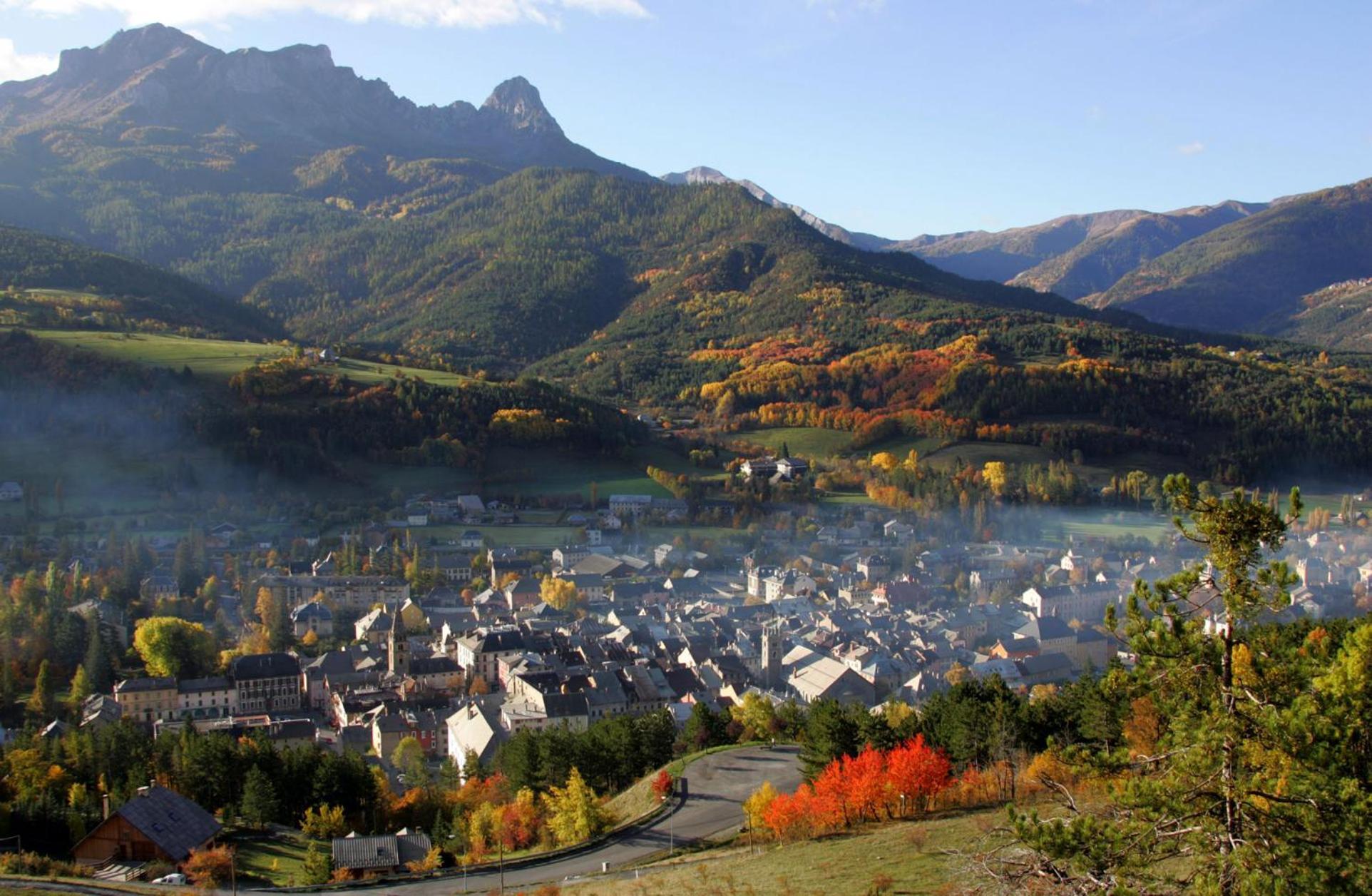 La Capitale - Les Gites De L Argile Barcelonnette Eksteriør bilde